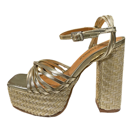 SANDALIAS MANCORA DORADO MATE CON PLATAFORMA - TACO 15